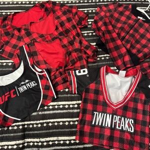 Twin Peaks tops UFC Red and Black Apparel Set 6 shirts S regular buffalo plaid